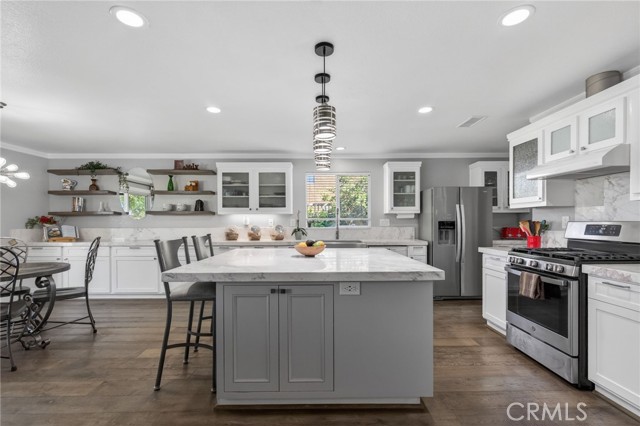 Detail Gallery Image 12 of 62 For 879 Derby, Corona,  CA 92882 - 4 Beds | 3/1 Baths