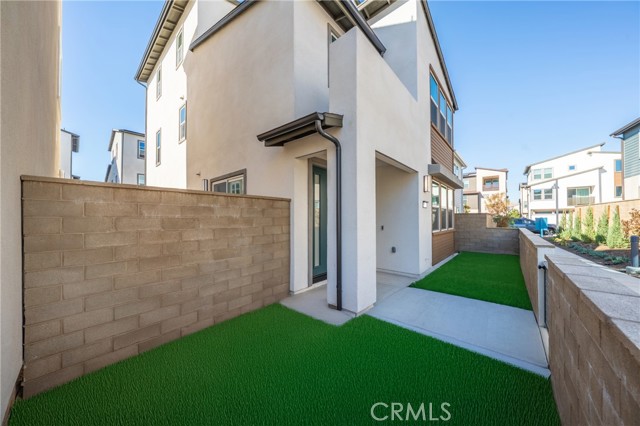 Detail Gallery Image 2 of 41 For 322 Proctor, Irvine,  CA 92618 - 4 Beds | 3/1 Baths