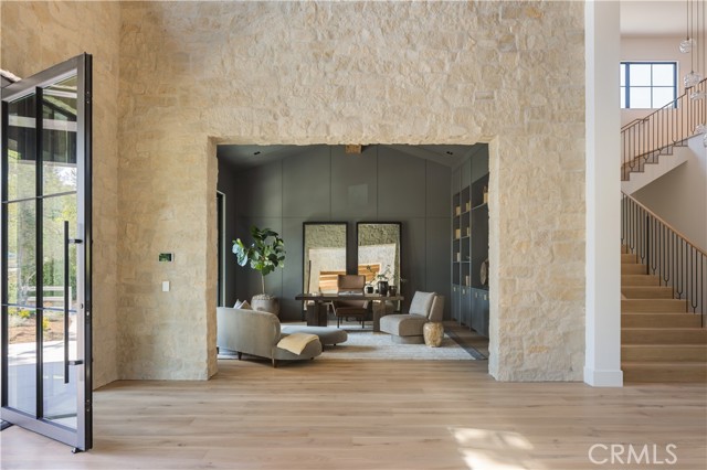 Detail Gallery Image 11 of 41 For 24341 Rolling View Rd, Hidden Hills,  CA 91302 - 7 Beds | 9/2 Baths