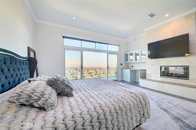 Detail Gallery Image 21 of 44 For 3952 Oakfield Dr, Sherman Oaks,  CA 91423 - 5 Beds | 4/1 Baths