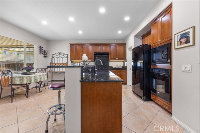 31711 Wintergreen Way, Murrieta CA: https://media.crmls.org/medias/b5267b05-2d90-4d6b-b7d9-e88b01d433cd.jpg