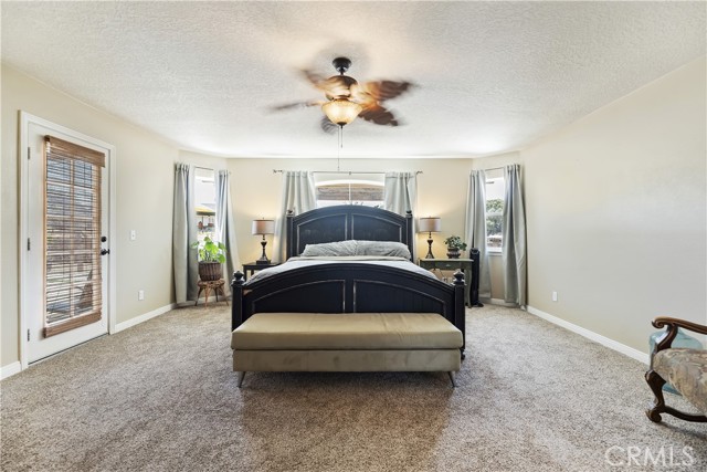 8328 Chateau Road, Phelan CA: https://media.crmls.org/medias/b526dc73-41a8-4266-9e62-c8a6d56831c2.jpg