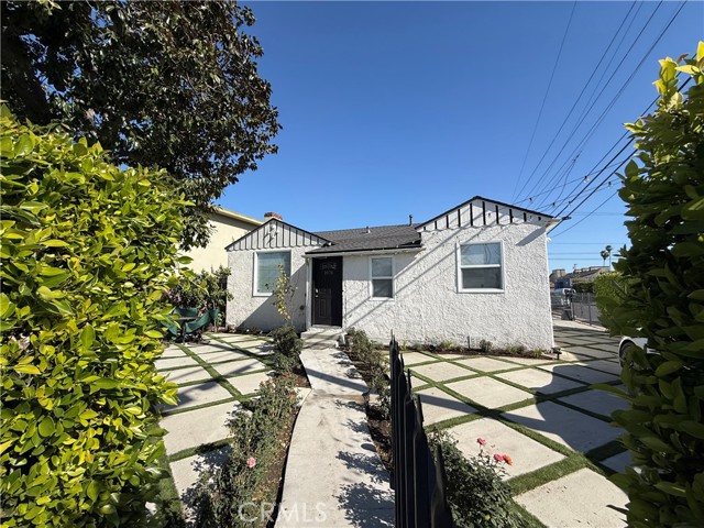 Detail Gallery Image 2 of 56 For 1978 S Holt Ave, Los Angeles,  CA 90034 - 3 Beds | 2 Baths