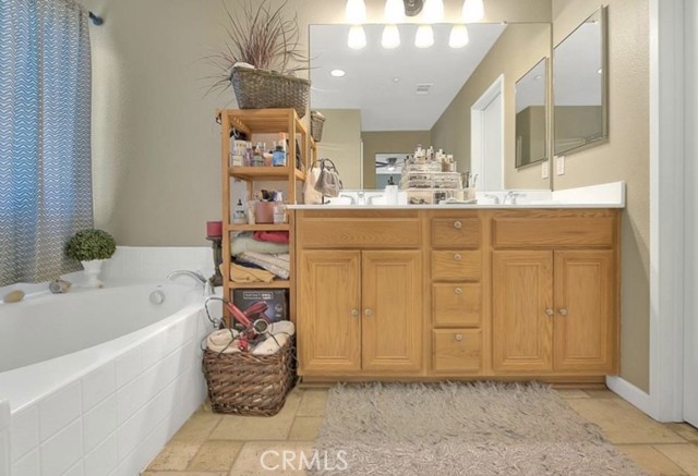 Detail Gallery Image 20 of 35 For 16278 Pablo Creek Ln, Fontana,  CA 92336 - 3 Beds | 2/1 Baths