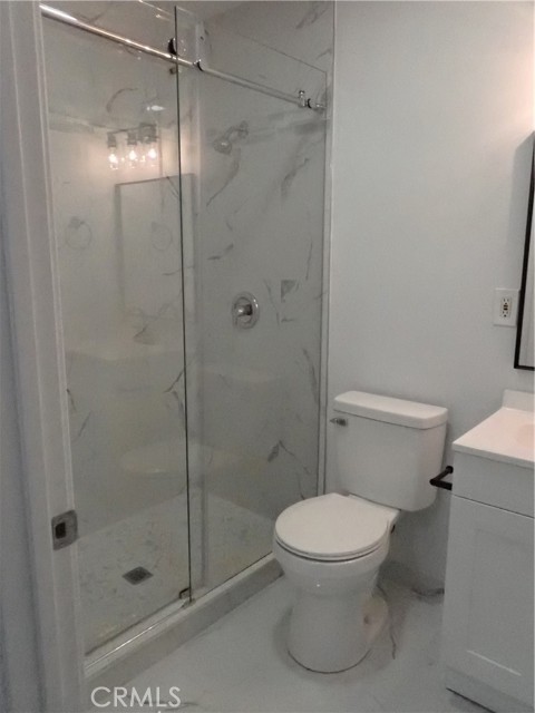 Detail Gallery Image 6 of 16 For 2674 W Sereno Pl, Anaheim,  CA 92804 - 5 Beds | 3/1 Baths