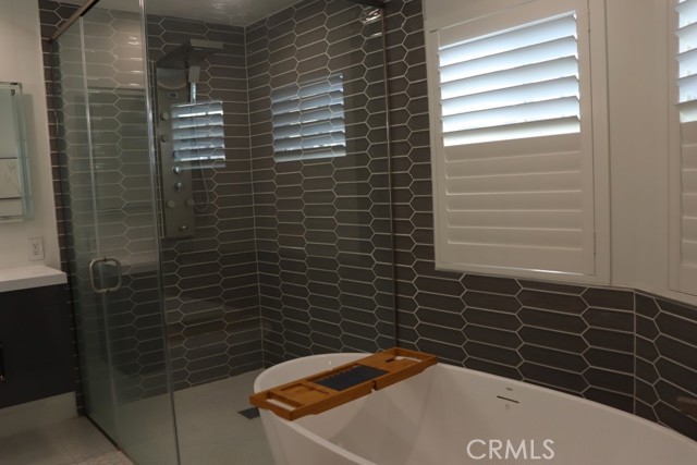 Detail Gallery Image 27 of 69 For 9103 Wystone Ave, Northridge,  CA 91324 - 4 Beds | 3 Baths