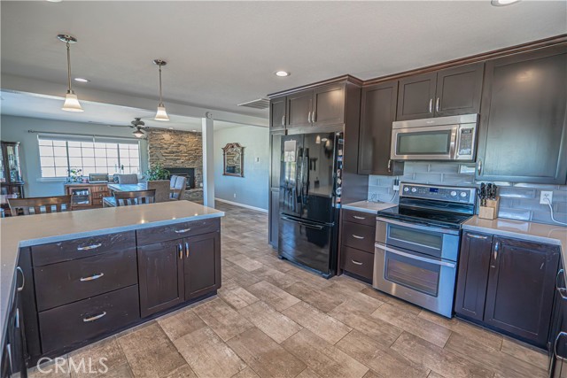 Detail Gallery Image 10 of 32 For 40060 75th Street West, Leona Valley,  CA 93551 - 3 Beds | 2 Baths