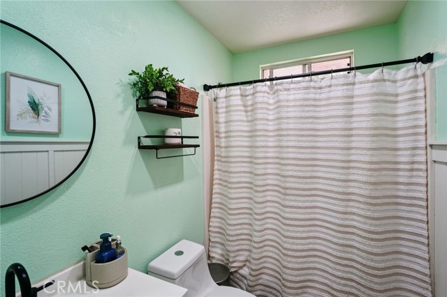Detail Gallery Image 9 of 17 For 375 Prospect Ave, Riverside,  CA 92507 - 2 Beds | 2 Baths