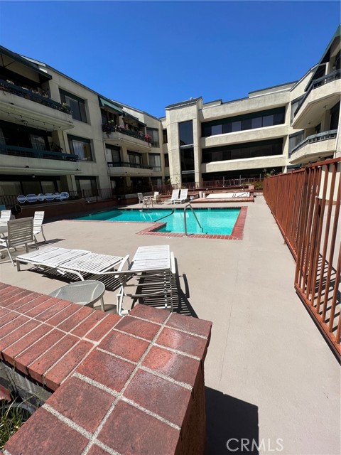 435 S La Fayette Park Place # 119, Los Angeles, California 90057, 2 Bedrooms Bedrooms, ,2 BathroomsBathrooms,Residential Lease,For Rent,435 S La Fayette Park Place # 119,CRWS23036914