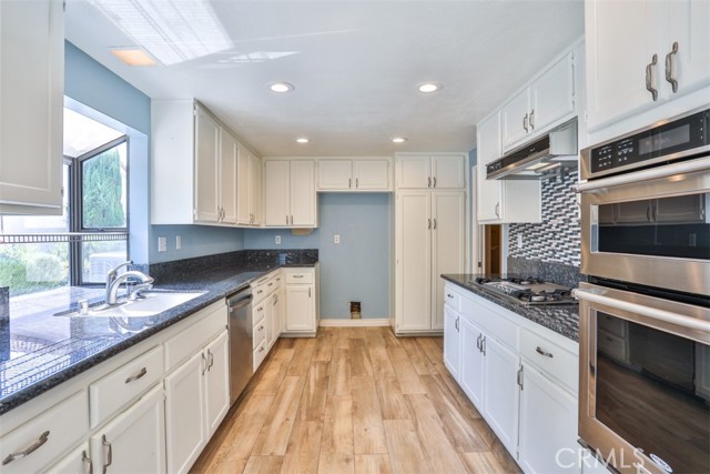 Detail Gallery Image 31 of 72 For 859 Cypress Dr, Upland,  CA 91784 - 3 Beds | 2 Baths