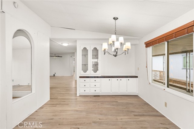 Detail Gallery Image 5 of 31 For 1405 Medallion St, Redlands,  CA 92374 - 3 Beds | 2 Baths