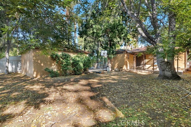 Detail Gallery Image 32 of 35 For 7725 Owensmouth, Canoga Park,  CA 91304 - 3 Beds | 2 Baths