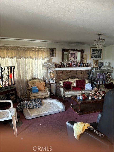 Detail Gallery Image 4 of 11 For 1937 Delta, Los Angeles,  CA 90026 - 3 Beds | 2 Baths