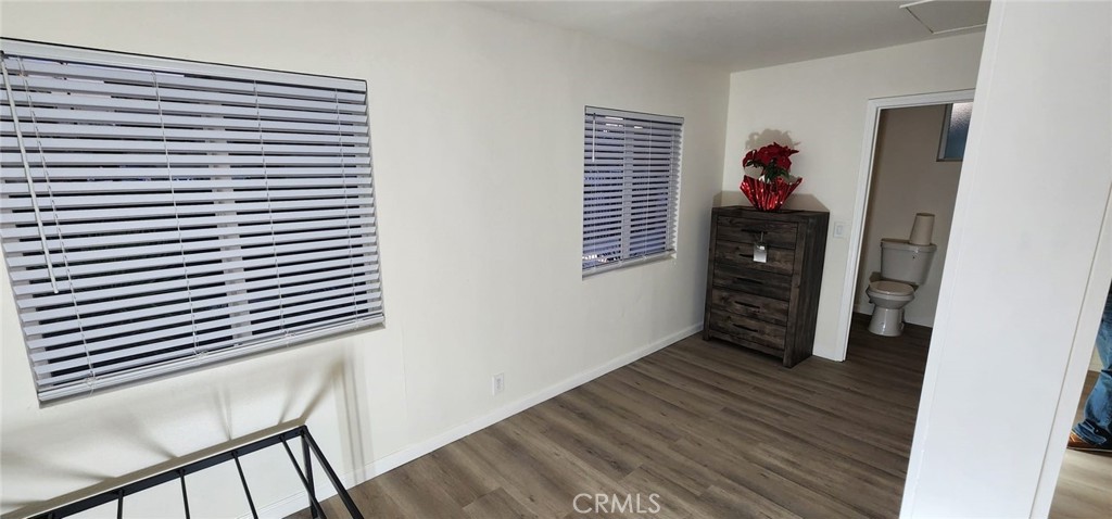 https://media.crmls.org/medias/b52be542-7f86-47f7-b759-7762f9d156ff.jpg?preset=X-Large