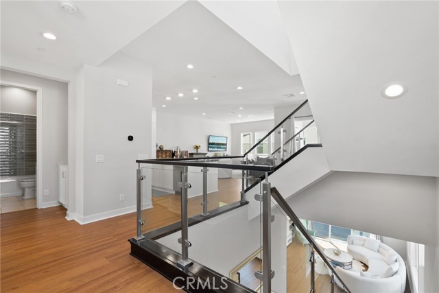 Detail Gallery Image 7 of 54 For 200 Newton, Lake Forest,  CA 92630 - 5 Beds | 4 Baths