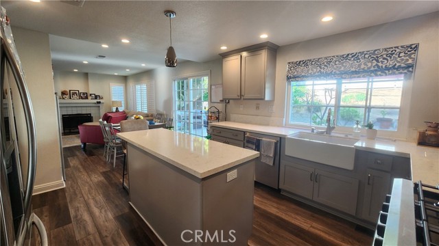 9244 Whitting Way, Riverside CA: https://media.crmls.org/medias/b52ca408-b46b-4c45-a959-f4e39bfcc76a.jpg
