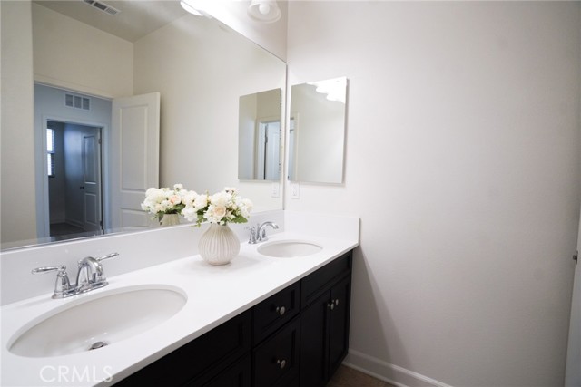 Detail Gallery Image 18 of 27 For 15730 Moonflower Ave, Chino,  CA 91708 - 4 Beds | 3 Baths