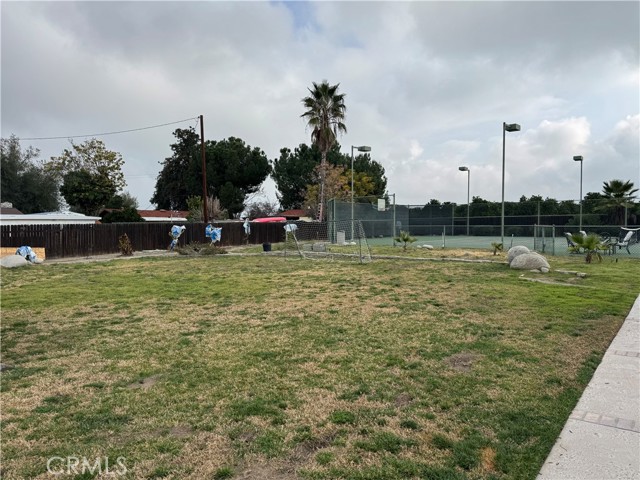 Detail Gallery Image 8 of 17 For 26650 Silverleaf Ln, Hemet,  CA 92544 - 4 Beds | 3 Baths