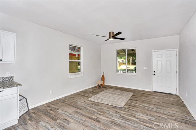 106 Pleasant Street, Modesto CA: https://media.crmls.org/medias/b5312870-6bee-4309-8c9d-90708cf090a2.jpg