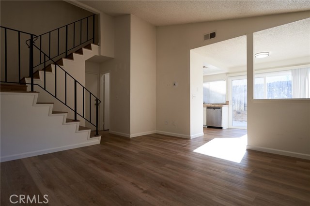 Detail Gallery Image 13 of 44 For 2455 Gehrig St #B,  West Covina,  CA 91792 - 3 Beds | 1/1 Baths