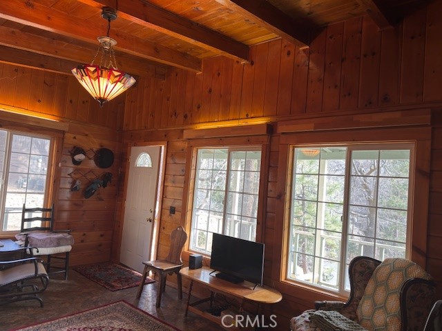 Detail Gallery Image 7 of 28 For 33058 Juniper Ln, Green Valley Lake,  CA 92341 - 2 Beds | 1 Baths