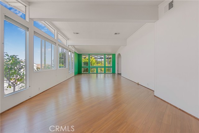 Detail Gallery Image 12 of 60 For 2550 Pacific Coast Hwy #207,  Torrance,  CA 90505 - 2 Beds | 2 Baths