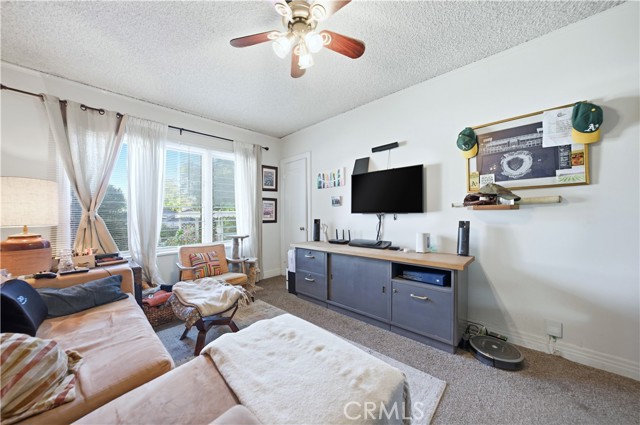 Detail Gallery Image 9 of 13 For 420 Milton Dr, San Gabriel,  CA 91775 - 3 Beds | 1/1 Baths