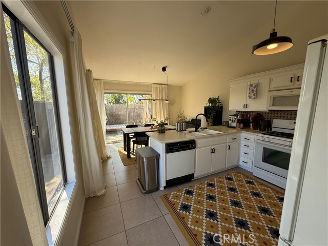 Detail Gallery Image 7 of 17 For 12399 Blazing Star Ct, Rancho Cucamonga,  CA 91739 - 2 Beds | 1 Baths