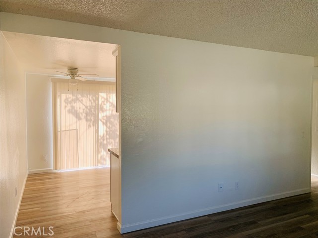 Detail Gallery Image 4 of 6 For 2227 Mentone, Mentone,  CA 92359 - 2 Beds | 1 Baths