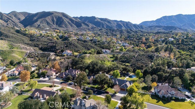 Detail Gallery Image 57 of 57 For 15562 Bronco, Canyon Country,  CA 91387 - 4 Beds | 4 Baths