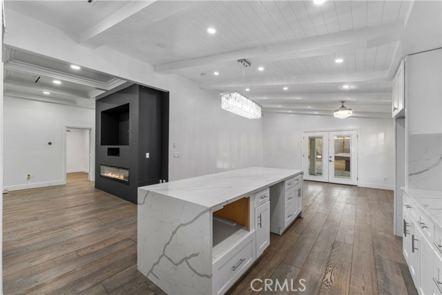 Detail Gallery Image 12 of 61 For 6418 Ringsdale Ct, Bakersfield,  CA 93313 - 3 Beds | 2/1 Baths