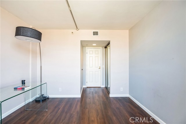 Detail Gallery Image 28 of 66 For 345 Pioneer Dr #1201,  Glendale,  CA 91203 - 2 Beds | 2 Baths