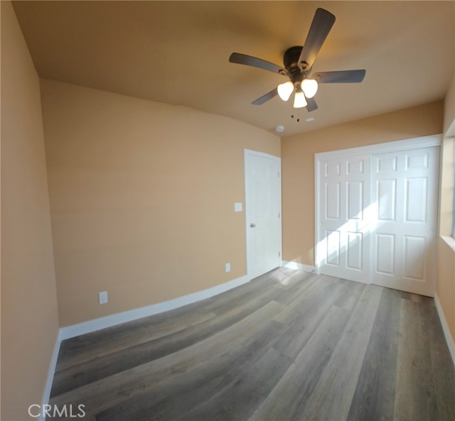 Detail Gallery Image 15 of 21 For 1402 E O, Wilmington,  CA 90744 - 4 Beds | 2 Baths