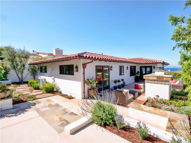 520 Via Media, Palos Verdes Estates, California 90274, 3 Bedrooms Bedrooms, ,2 BathroomsBathrooms,Residential,Sold,Via Media,PV22040165