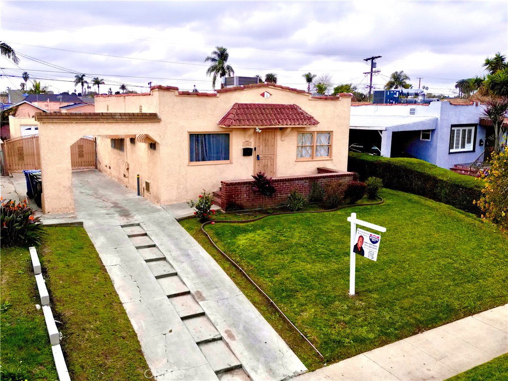 2222 W 74th Street