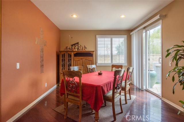 Detail Gallery Image 20 of 43 For 23806 Mission Puebla, Valencia,  CA 91354 - 5 Beds | 3/1 Baths