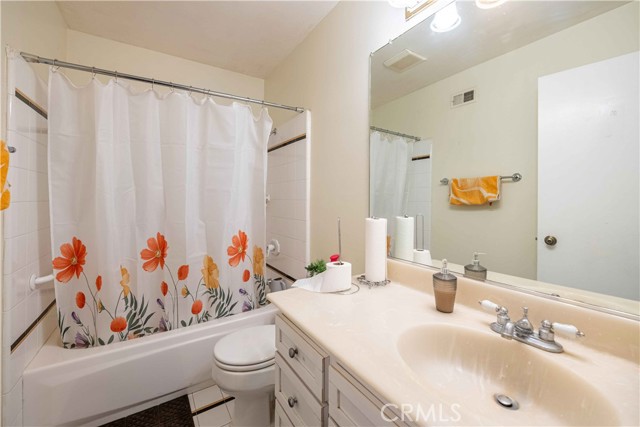 Detail Gallery Image 12 of 18 For 3271 Hilldale Ave, Simi Valley,  CA 93063 - 4 Beds | 2 Baths
