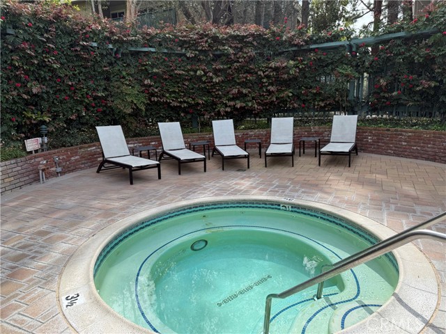 Detail Gallery Image 27 of 46 For 576 N Bellflower Bld #236,  Long Beach,  CA 90814 - 2 Beds | 2 Baths