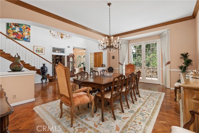 Detail Gallery Image 9 of 50 For 4751 Westchester Dr, Woodland Hills,  CA 91364 - 5 Beds | 7 Baths