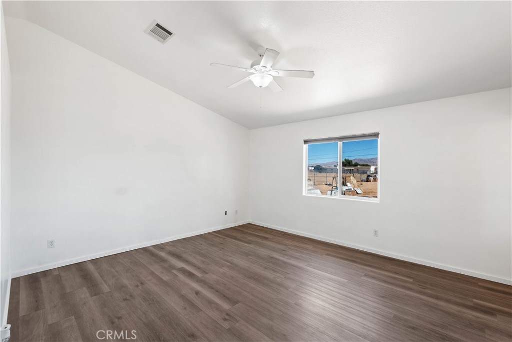 MLS #IV25243811 image #15