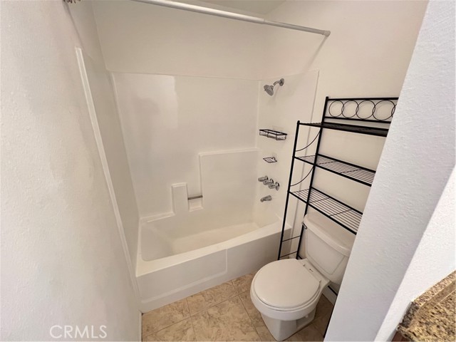 1341 Massachusetts Avenue, Riverside CA: https://media.crmls.org/medias/b535f081-705f-494d-8b97-2dcda13b2231.jpg