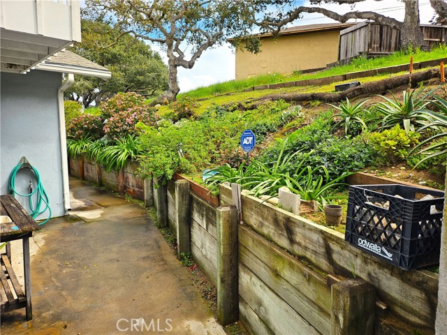 Detail Gallery Image 6 of 21 For 860 N 12th St, Grover Beach,  CA 93433 - 3 Beds | 2/1 Baths