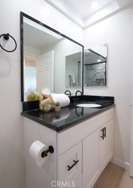3 AVOCADO LANE, Rolling Hills Estates, California 90274, 2 Bedrooms Bedrooms, ,2 BathroomsBathrooms,Residential,Sold,AVOCADO LANE,SB24000204