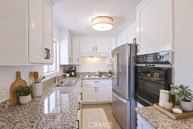 Detail Gallery Image 5 of 28 For 1436 S Bedford St #3,  Los Angeles,  CA 90035 - 2 Beds | 2 Baths