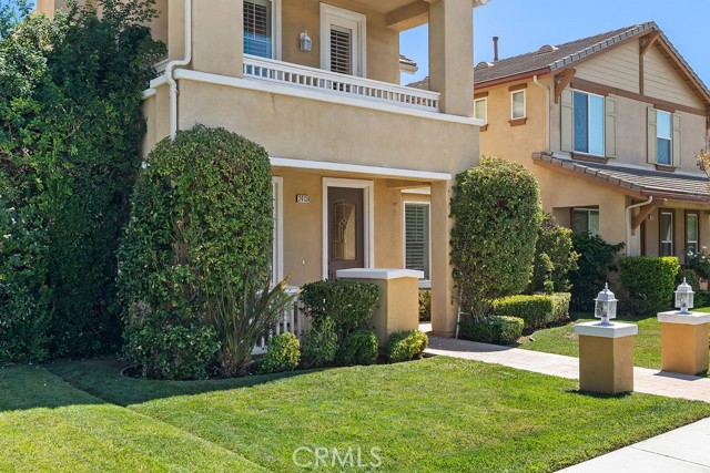 24136 Willowbrooke Court, Valencia CA: https://media.crmls.org/medias/b536c2ad-d3de-49da-9249-96d43af3e0e5.jpg