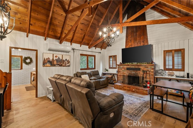 782 W Village, Crestline, CA 92325