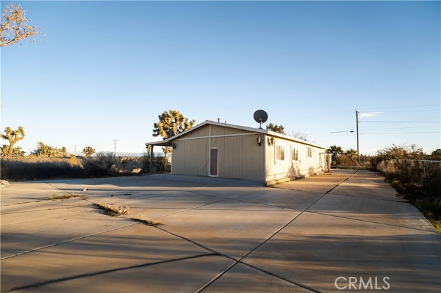 Detail Gallery Image 7 of 13 For 10374 Olivine, Victorville,  CA 92392 - 3 Beds | 2 Baths