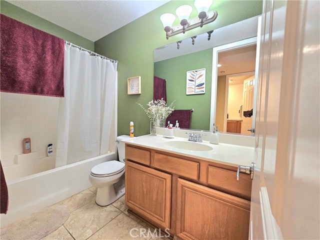 Detail Gallery Image 31 of 43 For 1720 W Imperial Ave, Lancaster,  CA 93534 - 5 Beds | 3 Baths