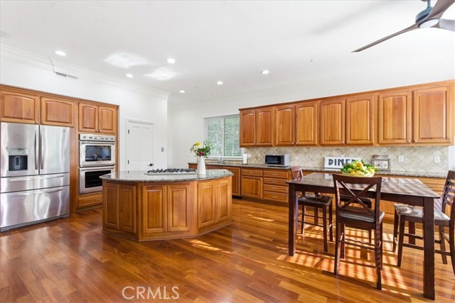 Detail Gallery Image 22 of 58 For 12831 Fairhaven Extention, Santa Ana,  CA 92705 - 4 Beds | 3/1 Baths