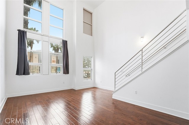 Detail Gallery Image 11 of 29 For 911 E Santa Ana, Santa Ana,  CA 92701 - 1 Beds | 2/1 Baths